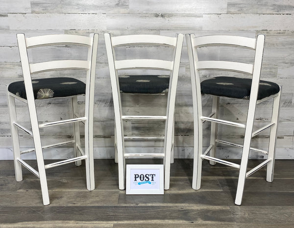 Set Of 3 White Barstools