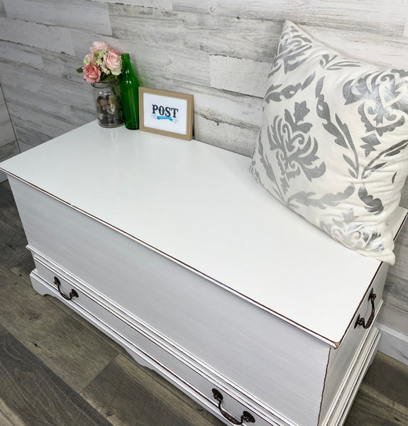 White Shabby Chic Storage Chest