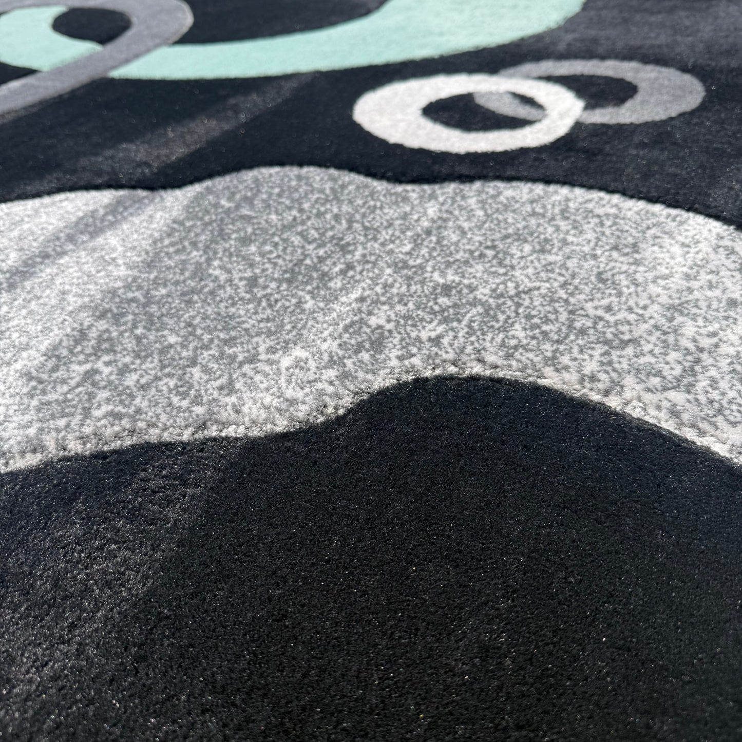 Black & Blue 8x10 Area Rug