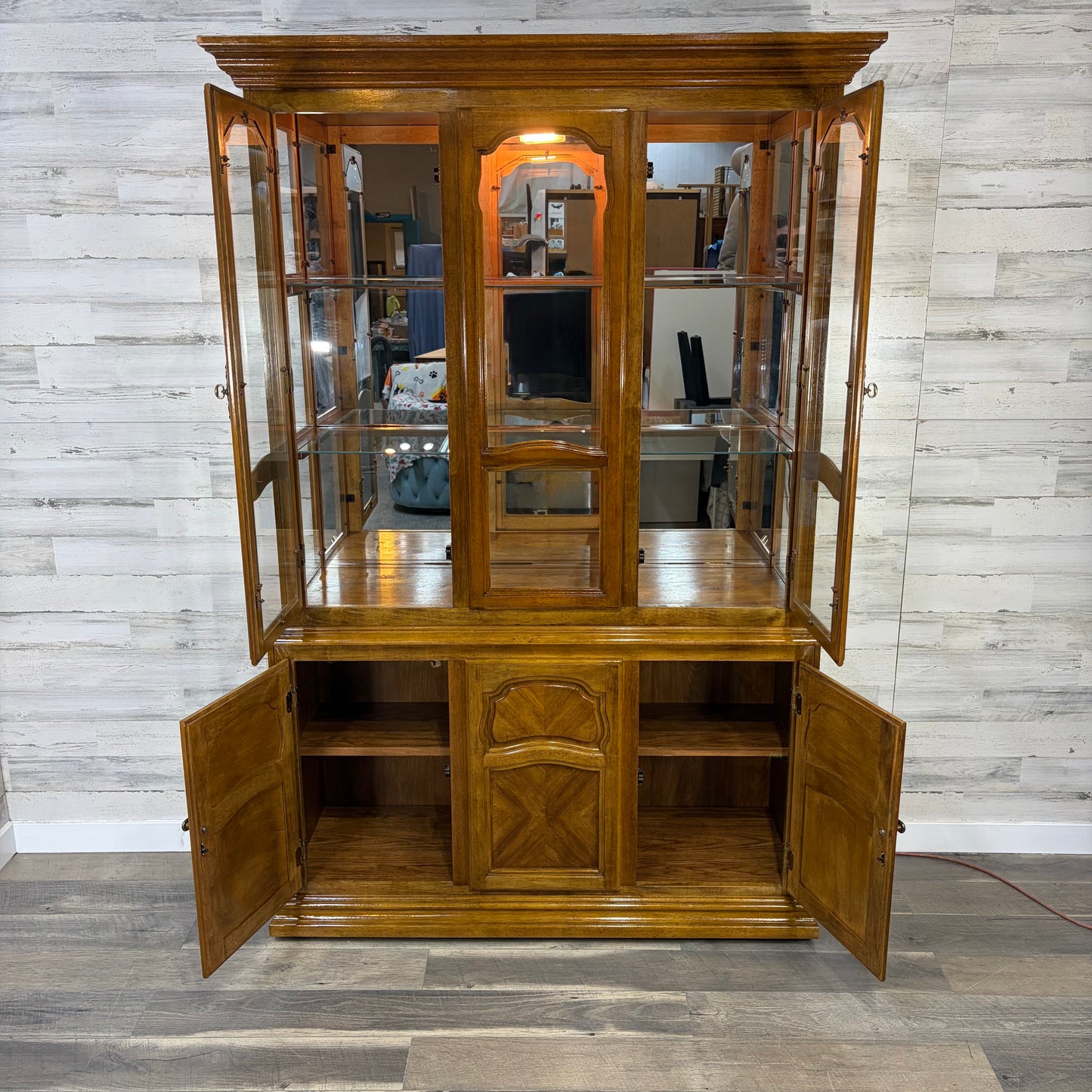 2pc China Hutch