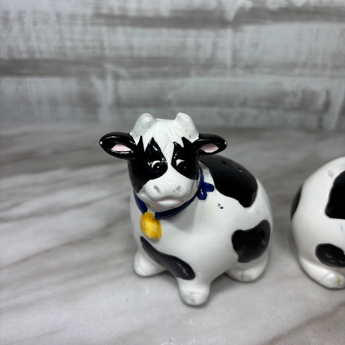 Vintage Cow Ceramic Salt & Pepper Shaker Set