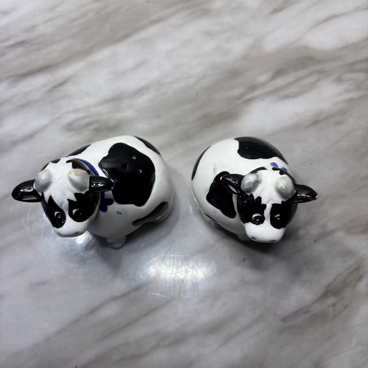 Vintage Cow Ceramic Salt & Pepper Shaker Set