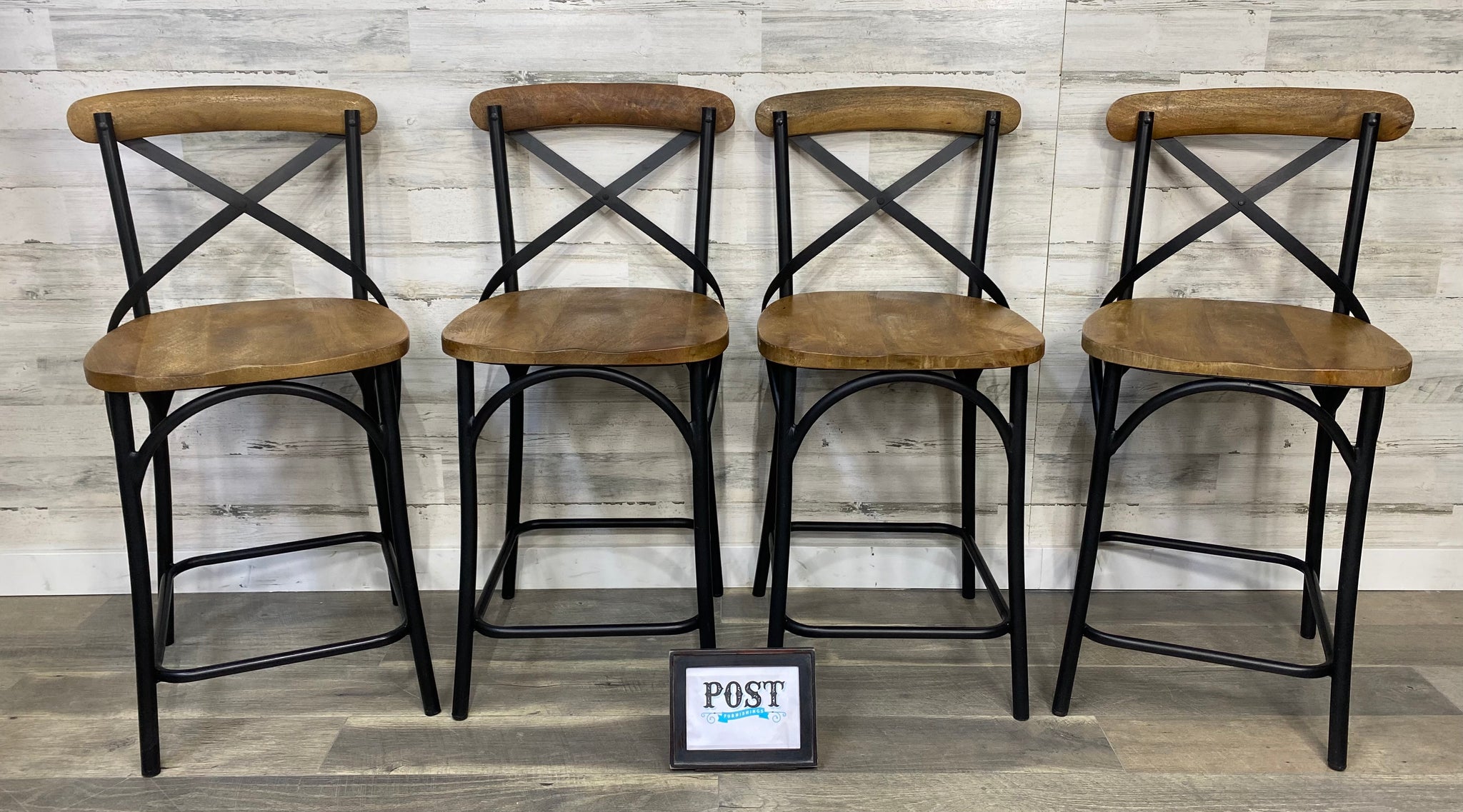 Set Of 4 Pier 1 Bar Stools Post Furnishings