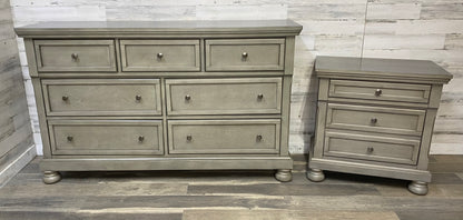 Rustic Gray Dresser & Nightstand Set