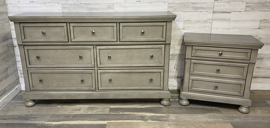 Rustic Gray Dresser & Nightstand Set