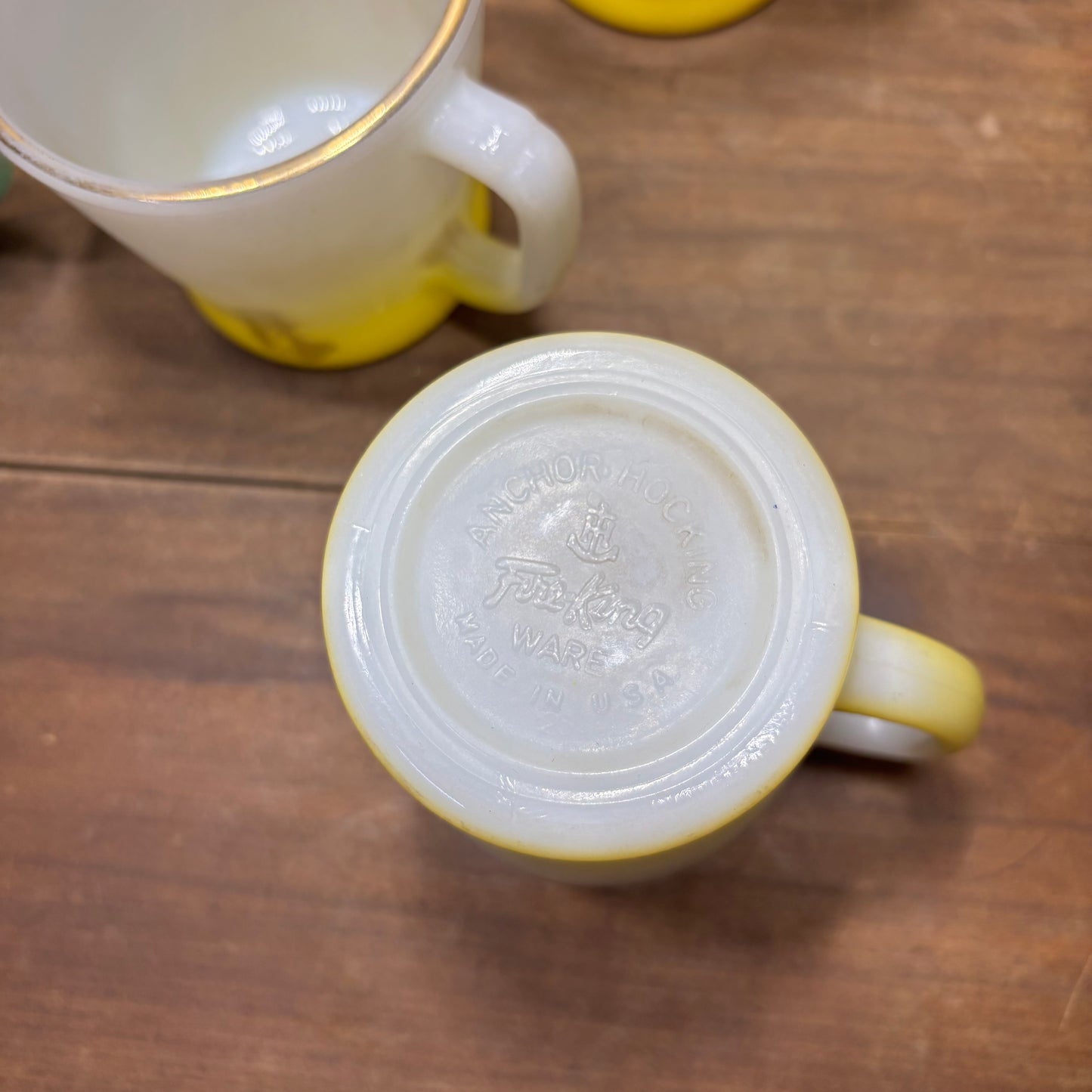 Vintage Fire King Milk Glass Ombre Anchor Hocking Mugs Set Of 4