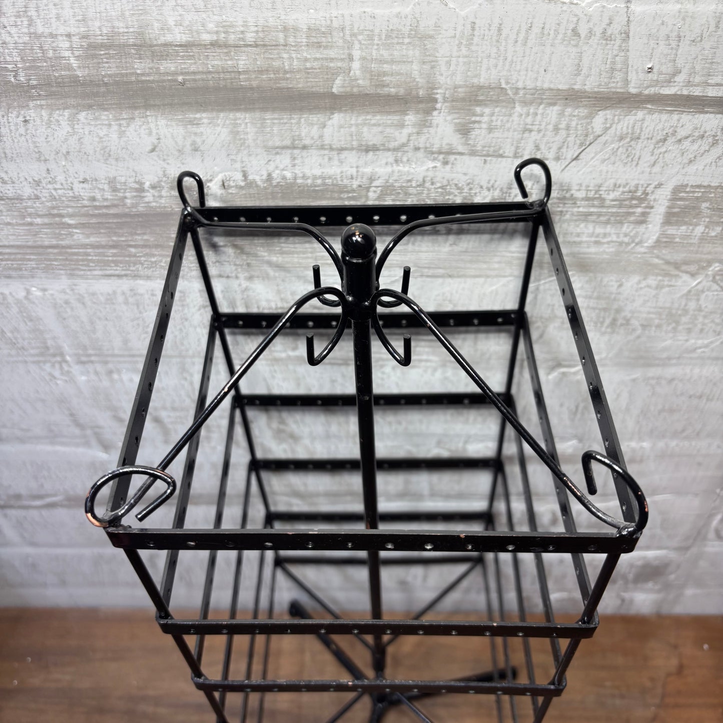 Black Metal Rotating Earring Stand Earring Holder