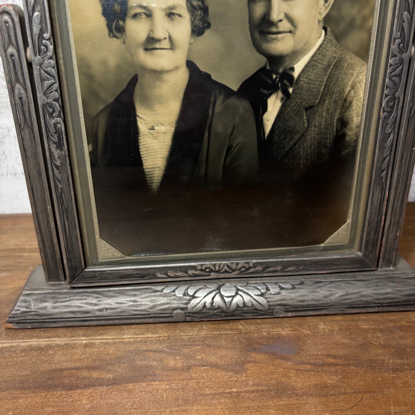 Antique Large Swivel Pedestal Frame Picture Frame