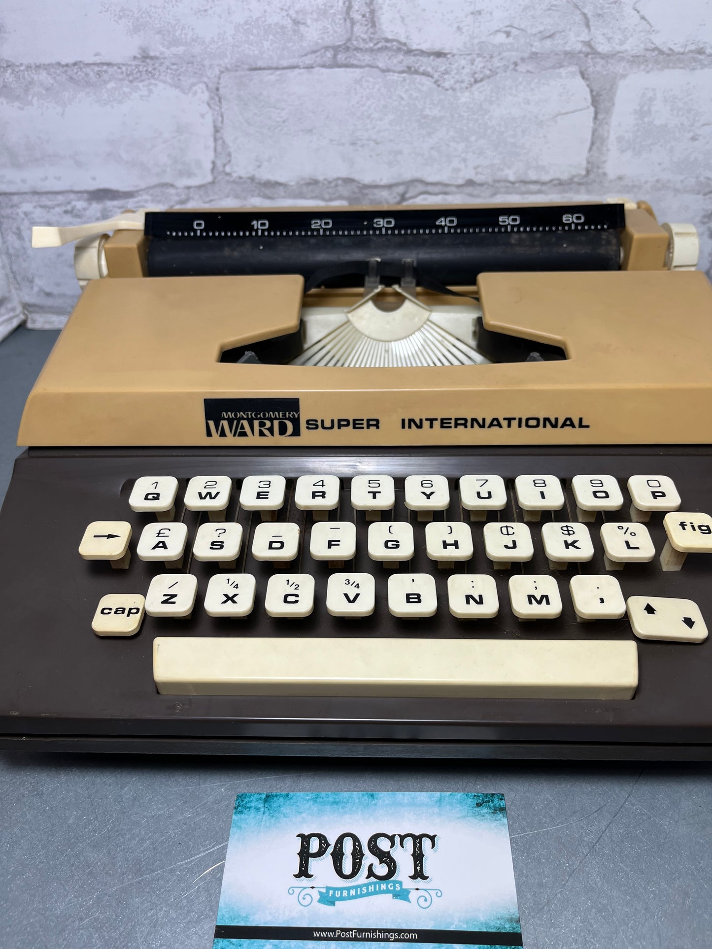 Vintage Montgomery Ward Super International Type Writer