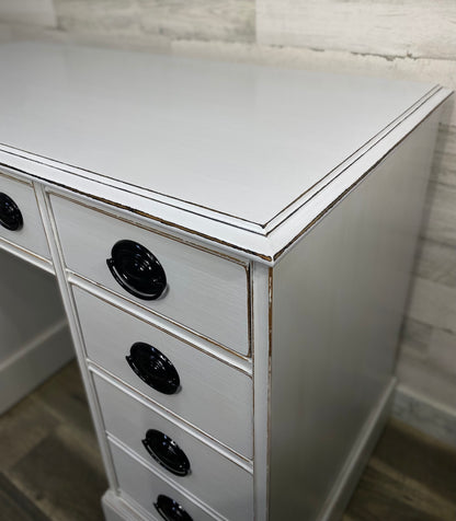 White Vintage Desk