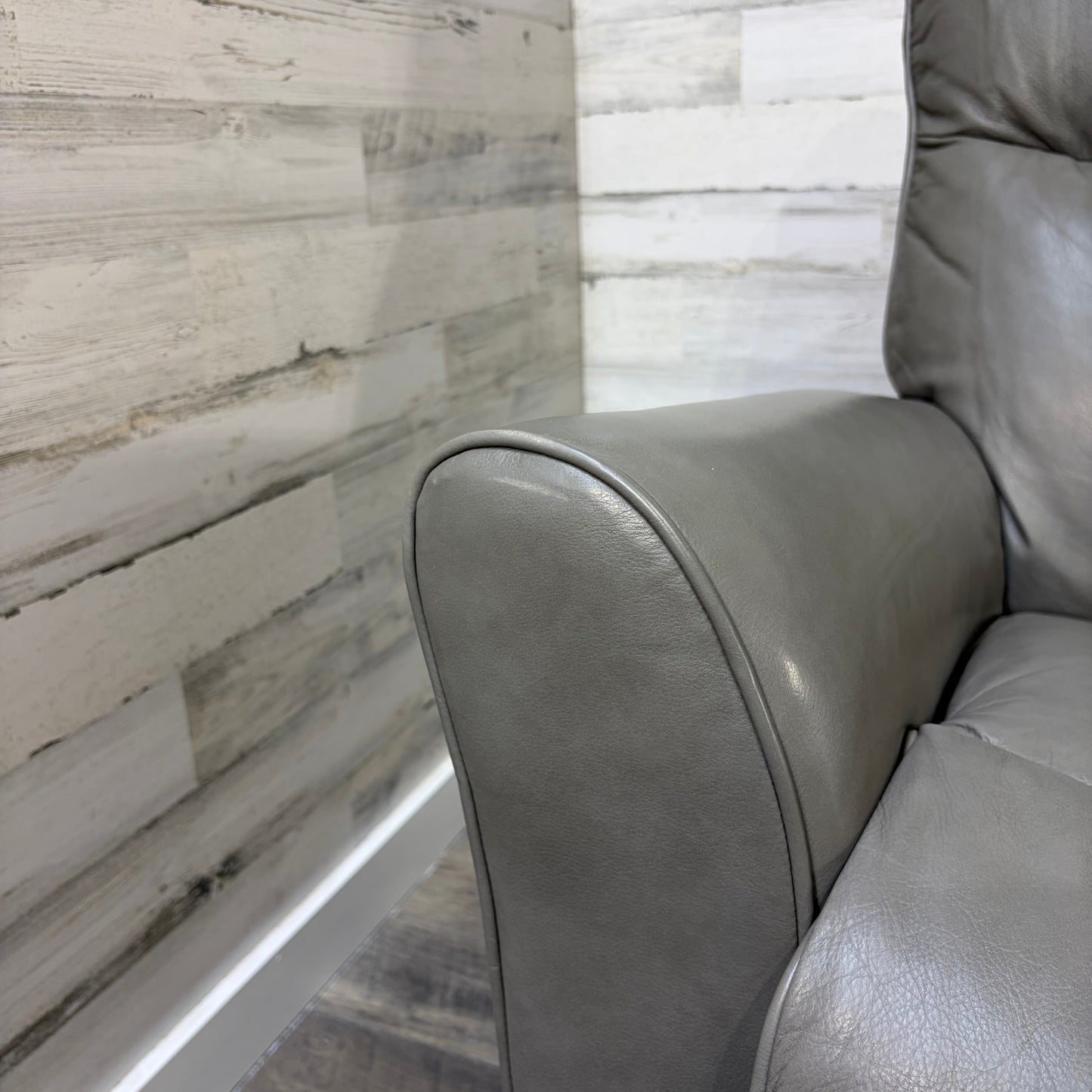 La-Z-boy Rowan Leather Power Recliner Couch