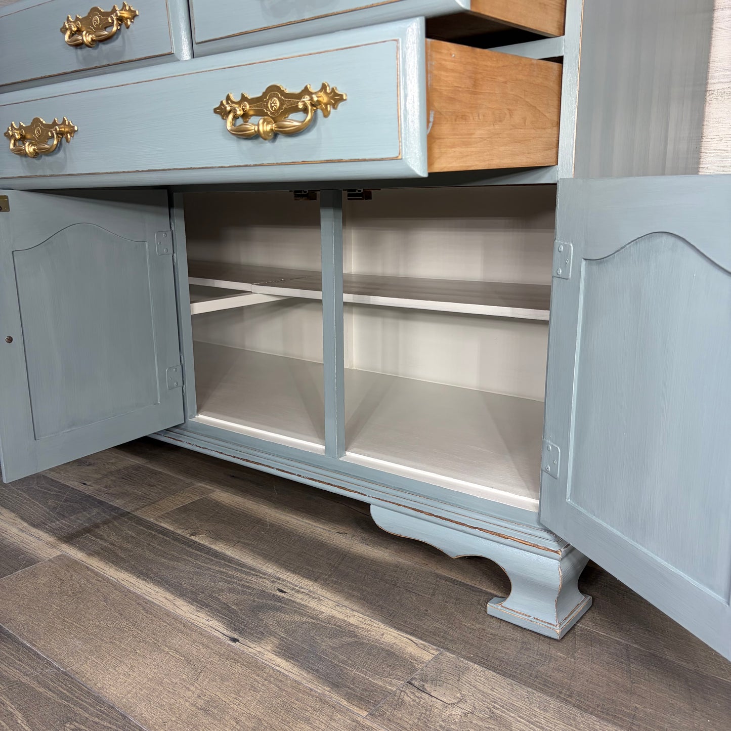 2pc Flint Ridge China Hutch