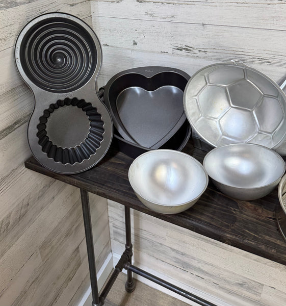 23pc Baking Pan Set Wilton