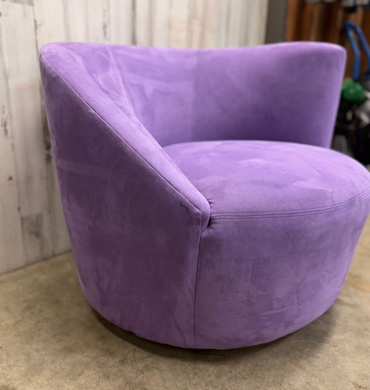 Vintage Lounge Vladimir Kagan's Nautilus Design Chair - Purple