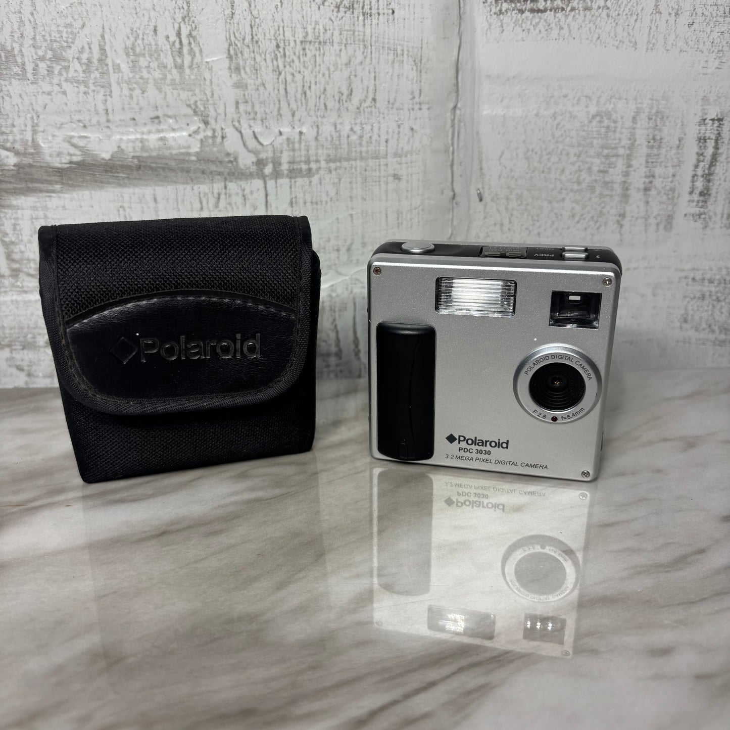 Vintage Polaroid PDC 3030 3.2-Megapixel Compact Digital Camera Tested