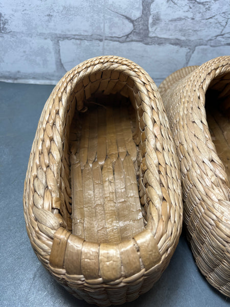 Vintage Asian Rice Farmer Shoes