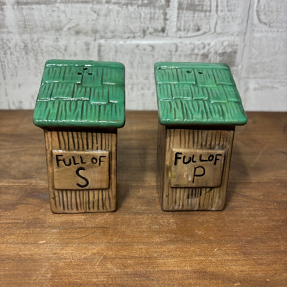 Outhouse Salt & Pepper Shakers Set