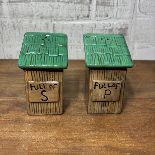 Outhouse Salt & Pepper Shakers Set