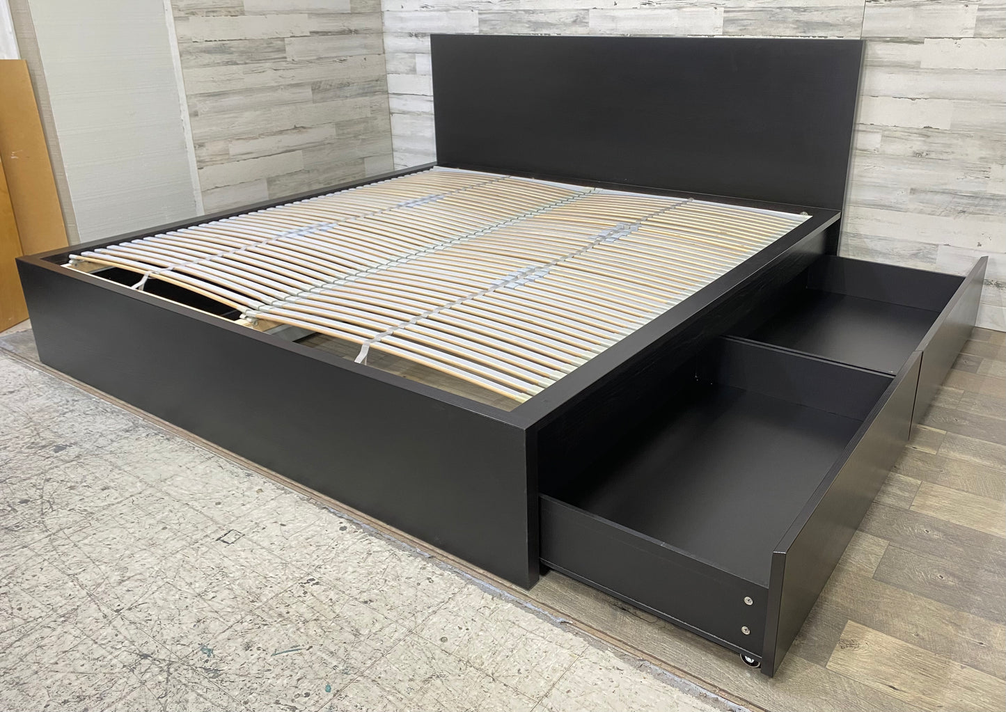 Black King sz IKEA Bed Frame