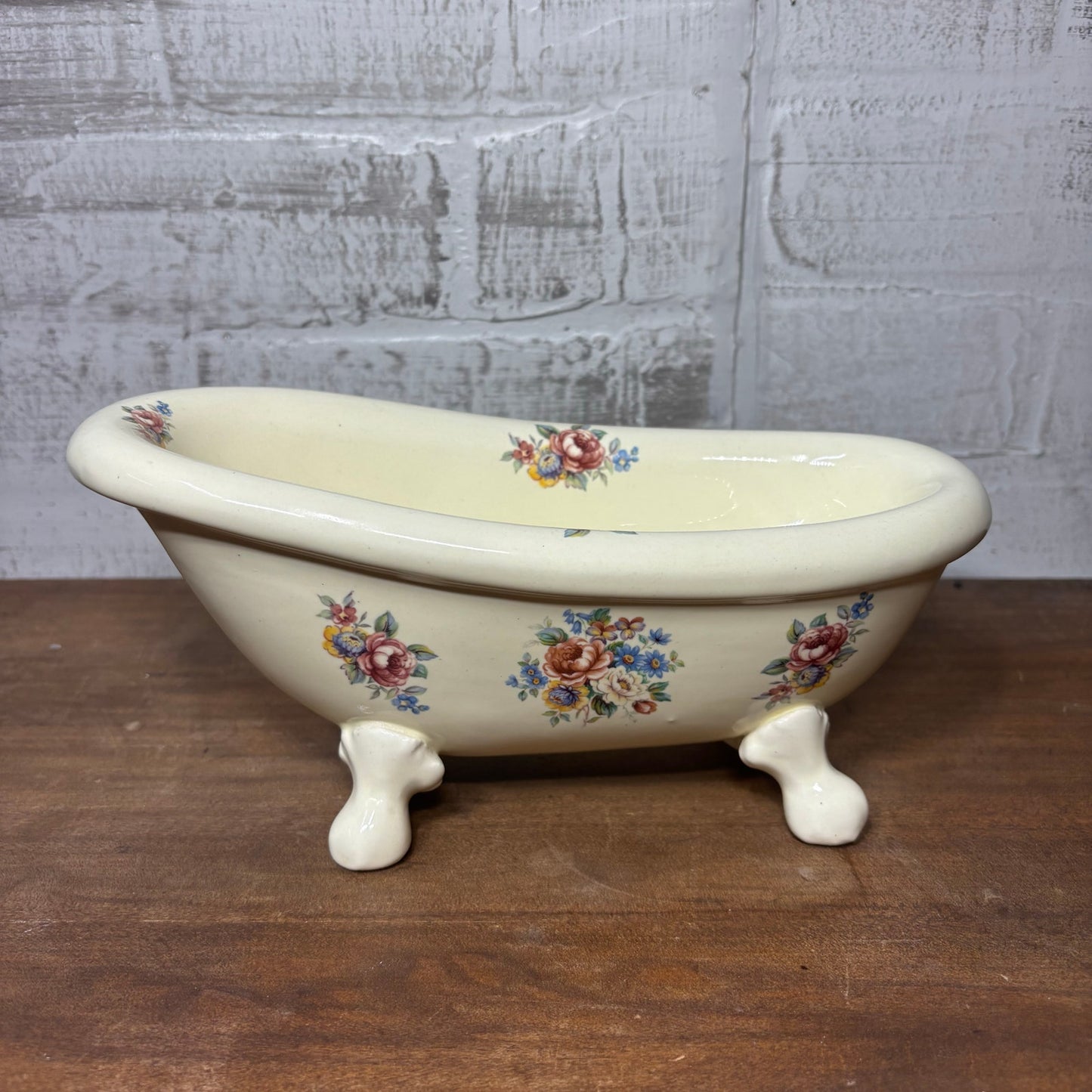 VB Athena Porcelain Clawfoot Bathtub Soap Dish
