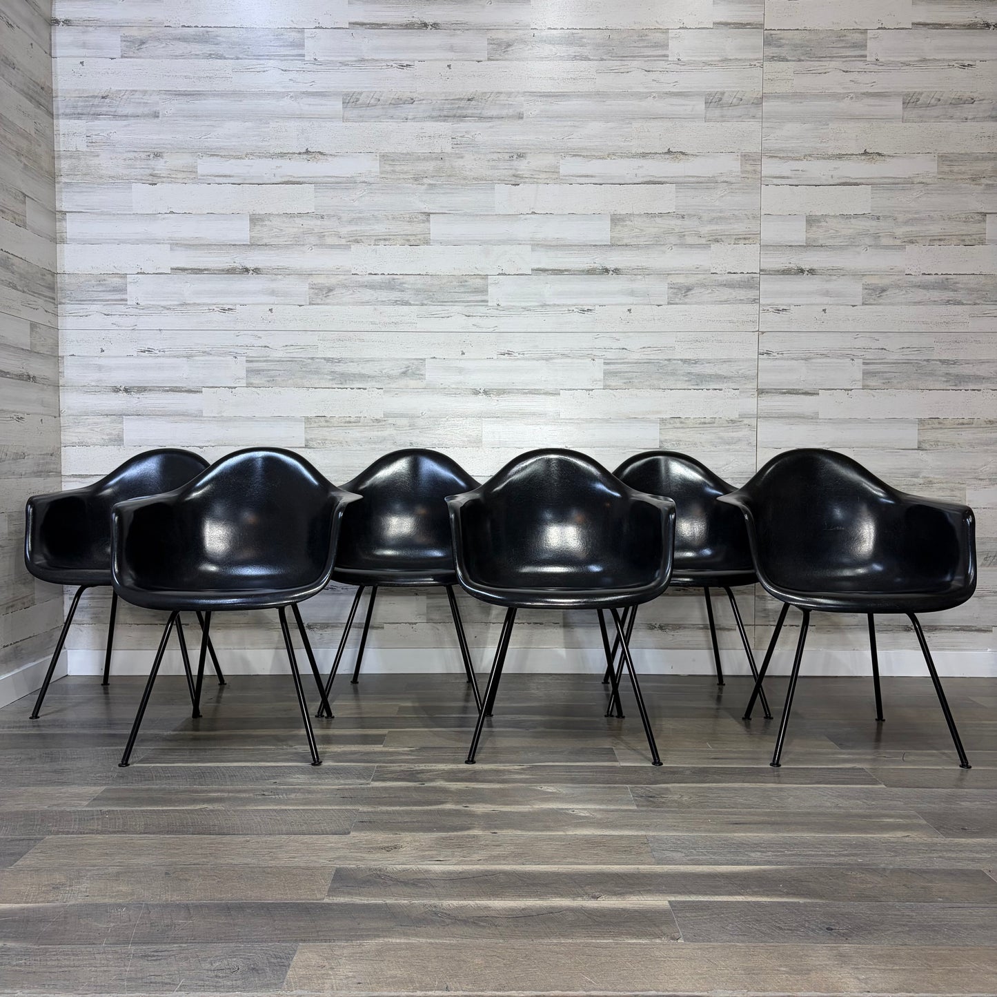 Set Of 6 Herman Miller Eames Chairs