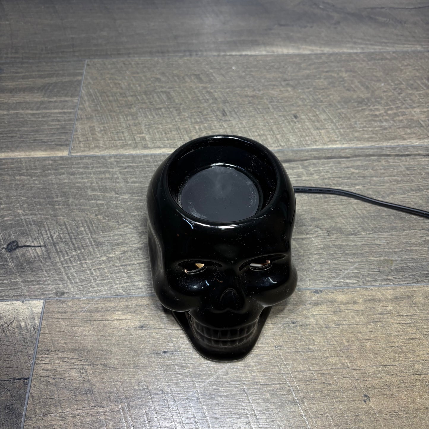 Black Ceramic Skull Wax Warmer