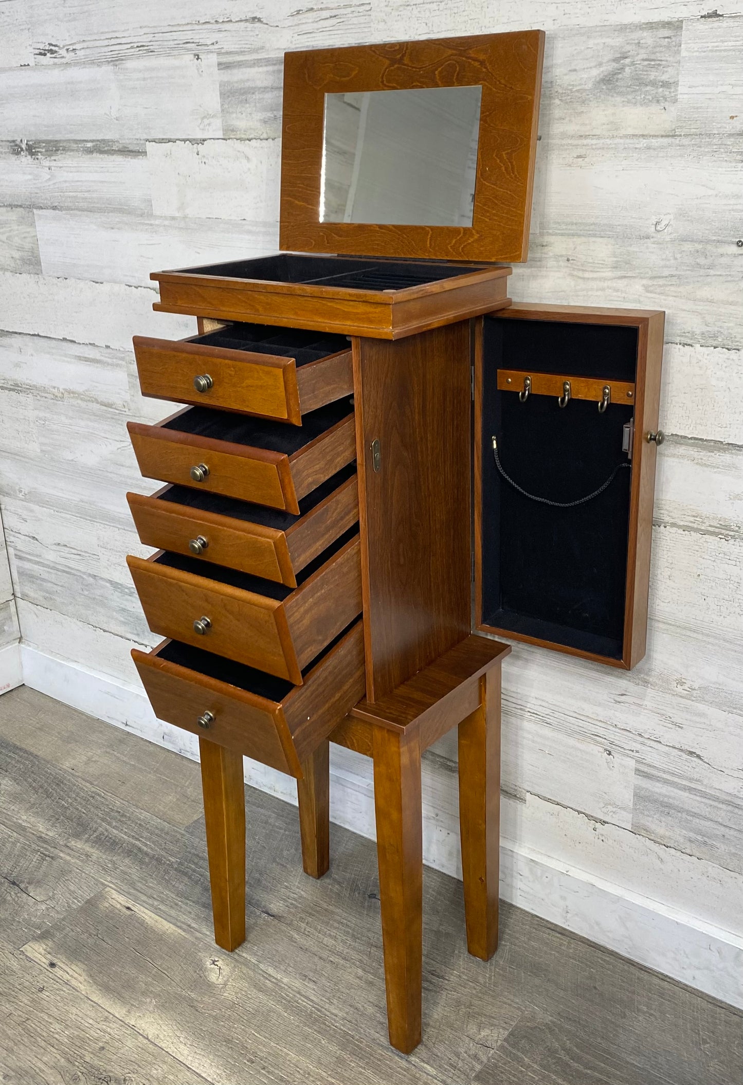 Standing Jewelry Box Dresser