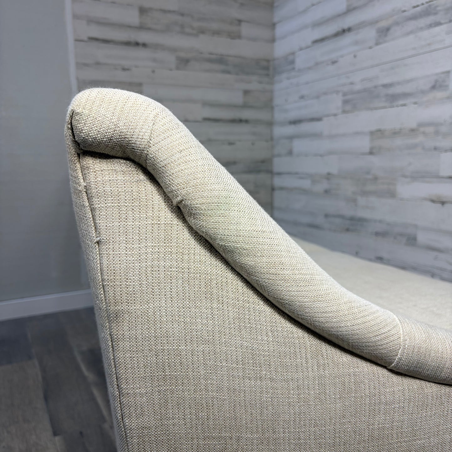 Modern Cream Tufted Sofa Couch