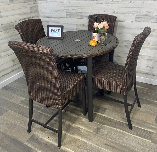 Hampton Bay Outdoor Dining Set