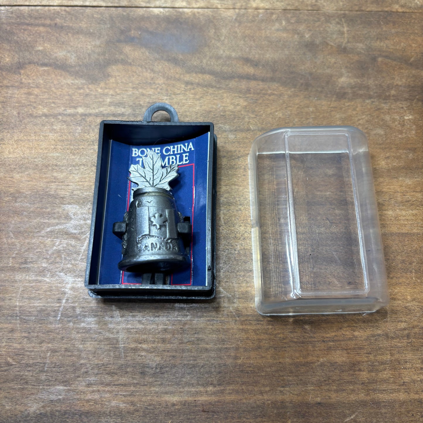 Bone China Canada Thimble