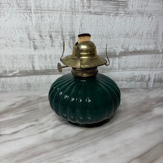 Vintage Lamplight Farms Emerald Green Kerosene Oil Lamp