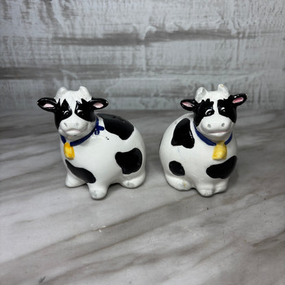 Vintage Cow Ceramic Salt & Pepper Shaker Set