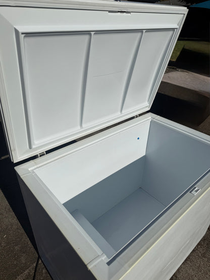 Kenmore Deep Chest Freezer W/ Key