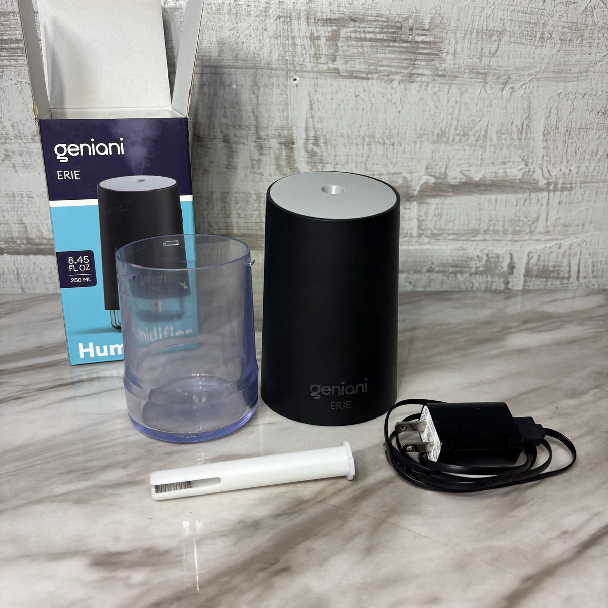 Geniani Erie Mini USB Cool Mist Humidifier