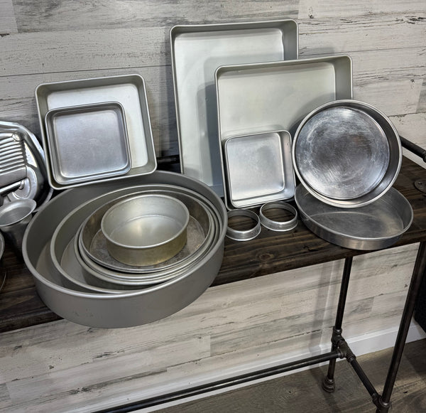 23pc Baking Pan Set Wilton