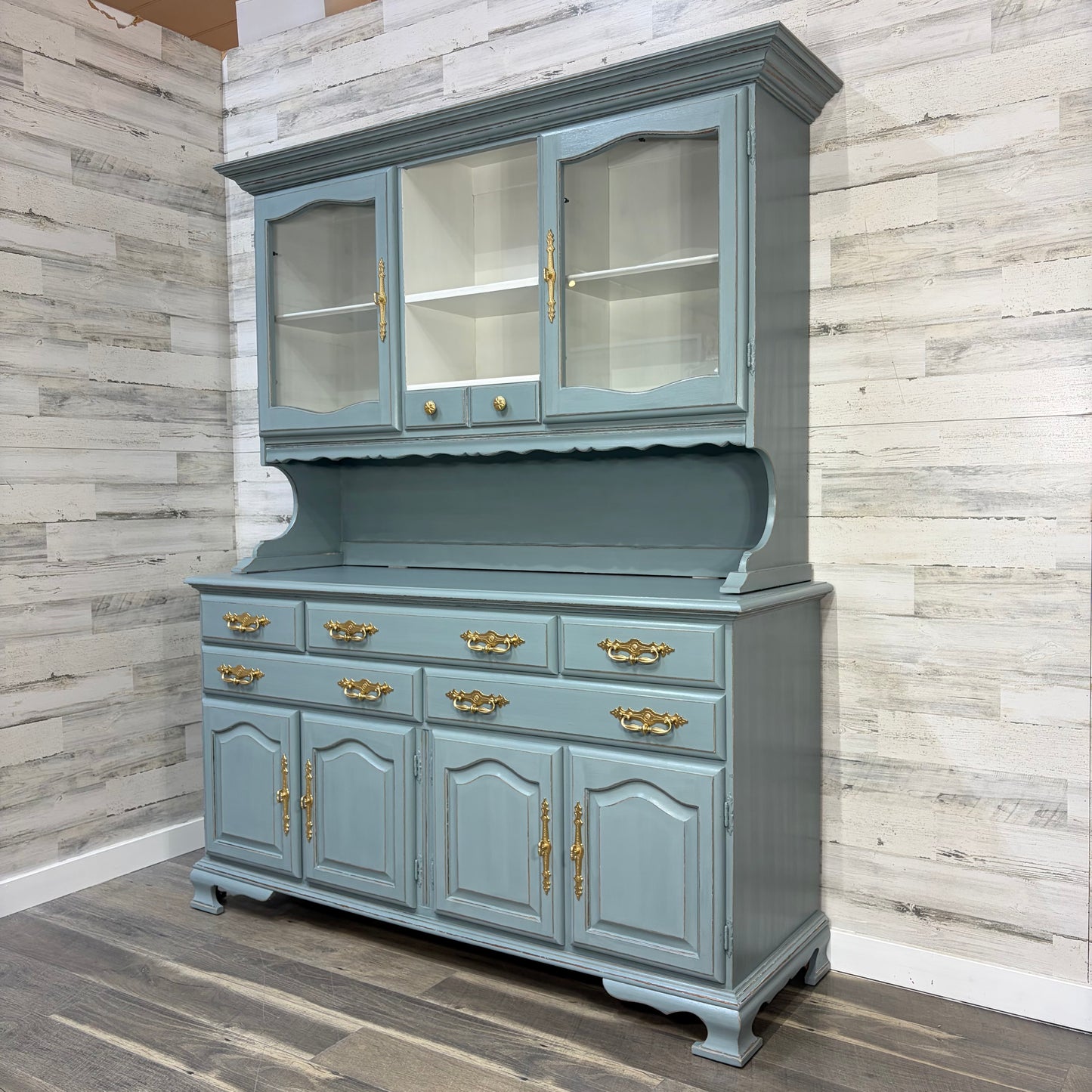 2pc Flint Ridge China Hutch
