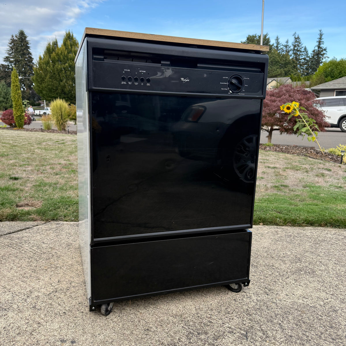 Whirlpool DP840SWPX0 Portable Dishwasher - 24" - Black