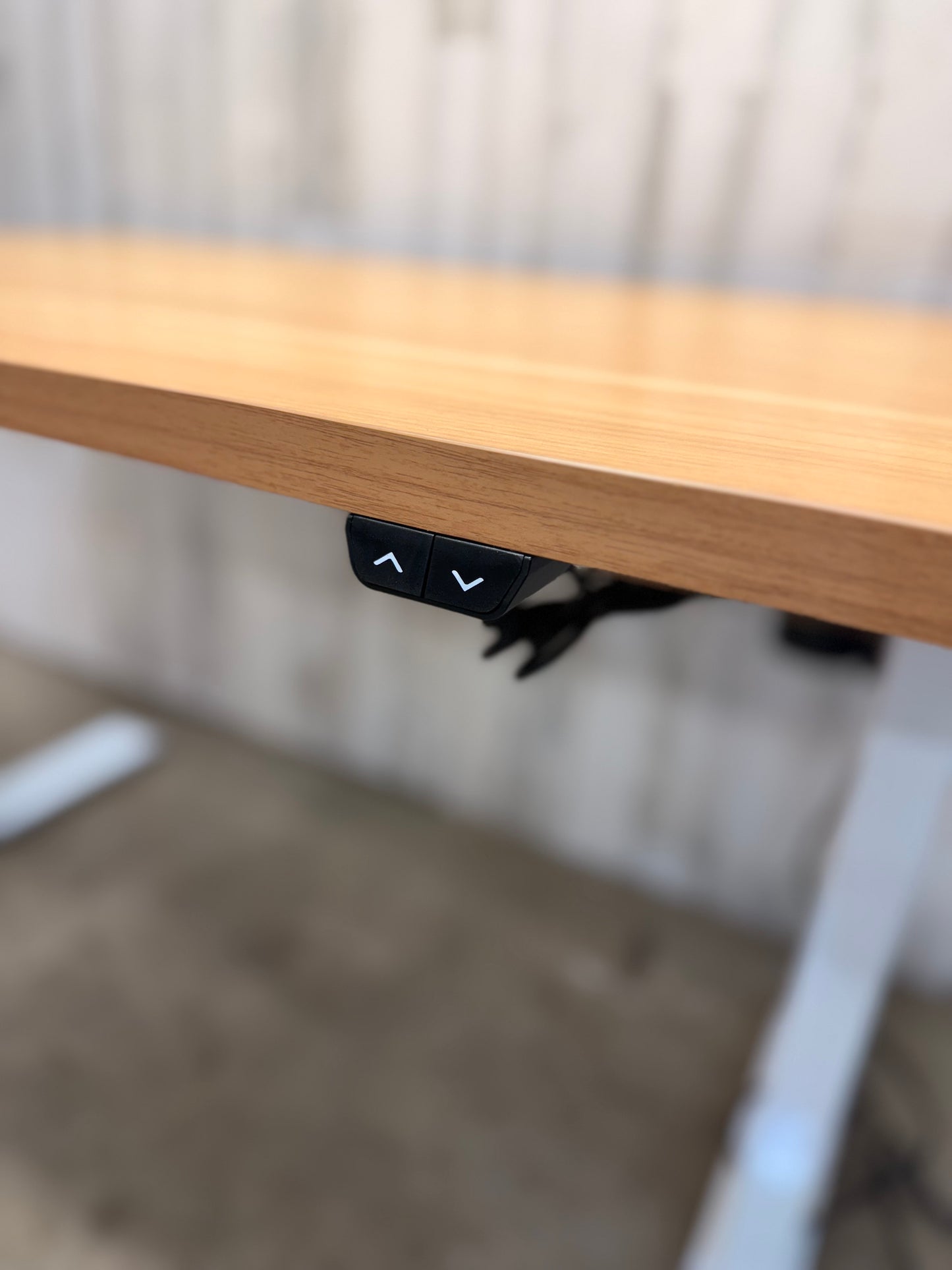 Adjustable Height Standing/ Sit Desk