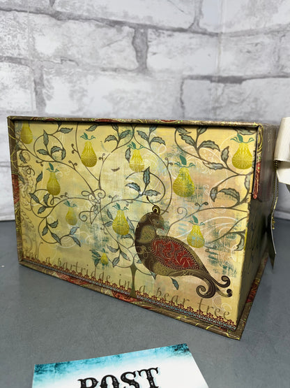 Shabby Chic Paisley Keepsake Box W/ Ribbon