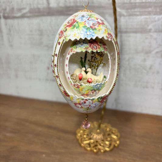 Vintage Elegant Hand Crafted “Love Doves” Decorative Diorama Egg