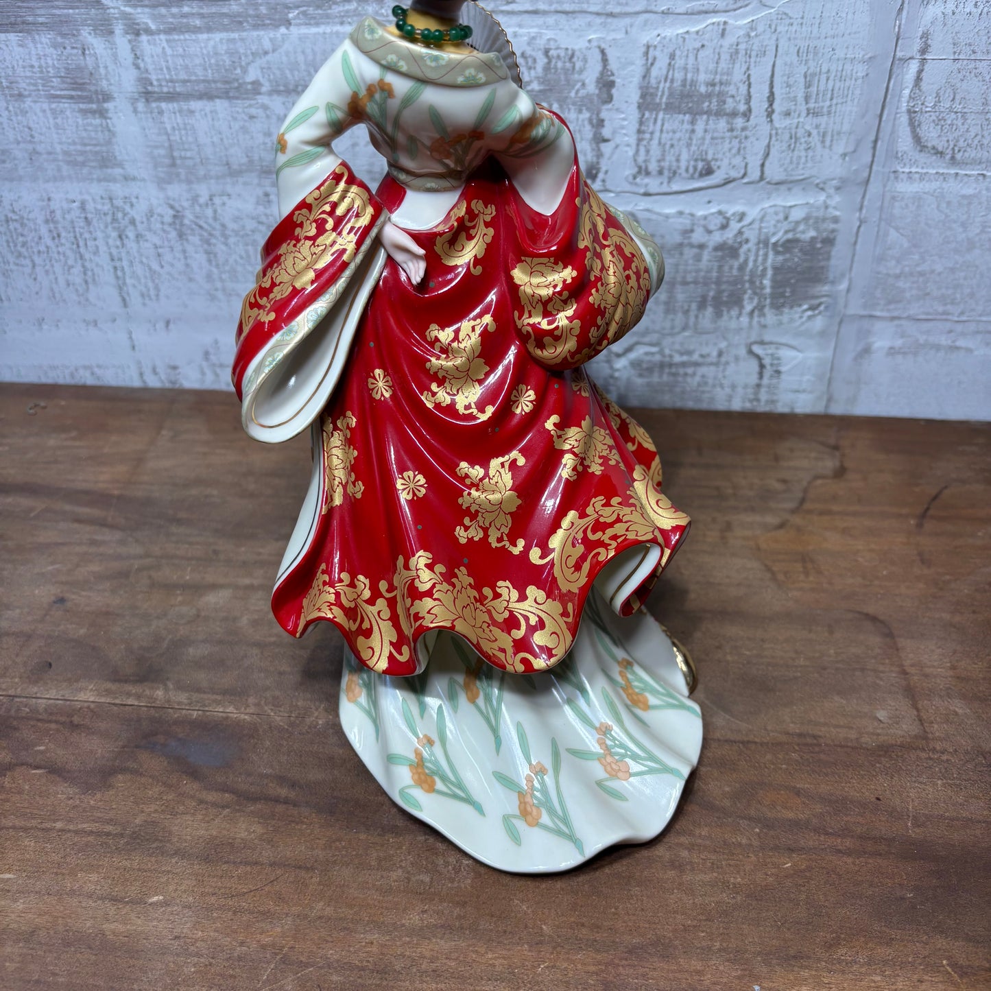 Danbury Mint Lena Liu Jade Empress Porcelain Figurine