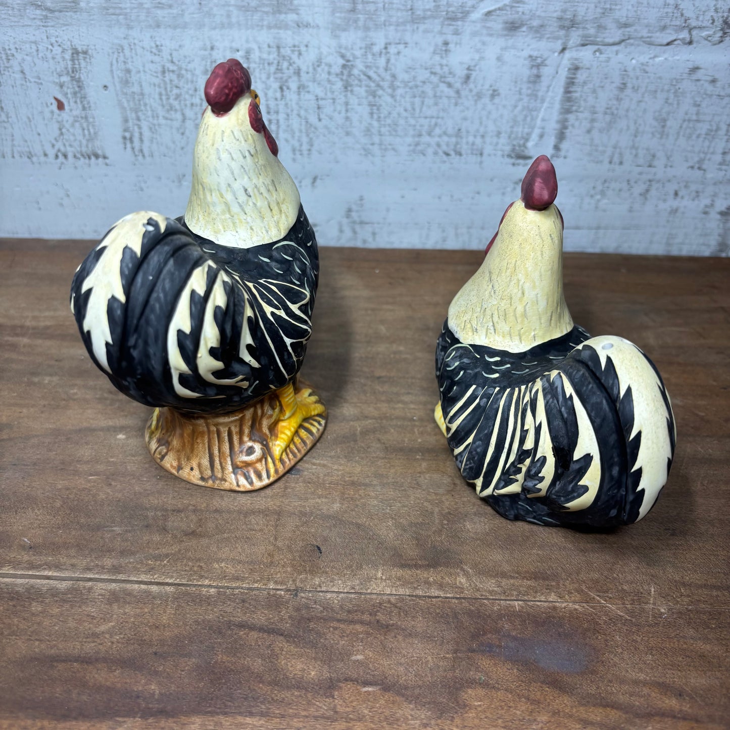 Vintage Sakura Kimble Hand Painted Chicken/ Rooster Salt & Pepper Shaker Set