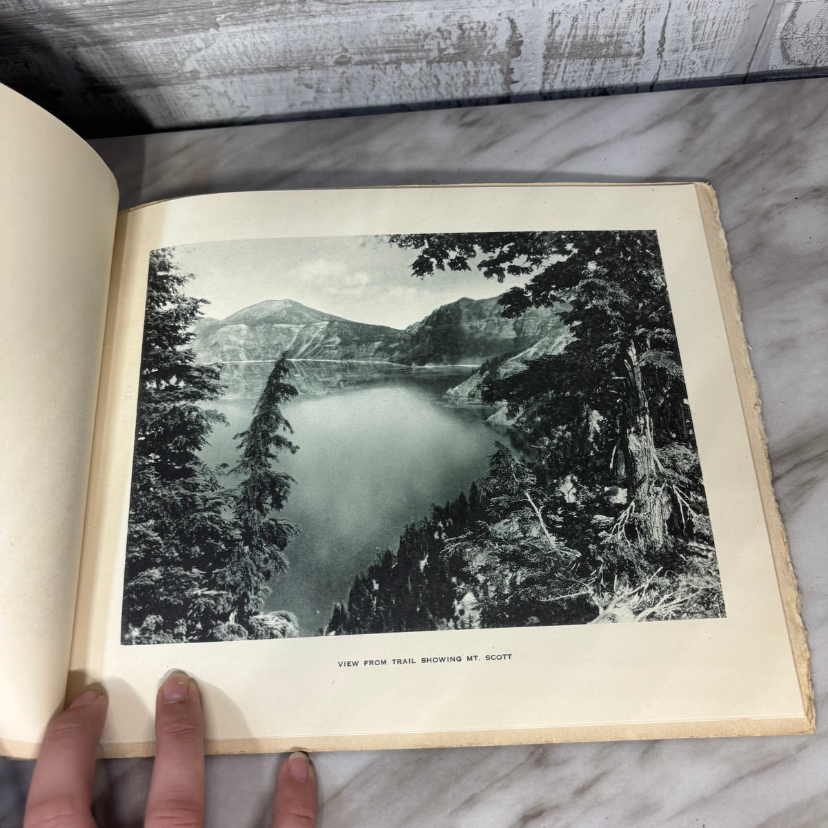 Vintage Souvenir Booklet Crater Lake National Park