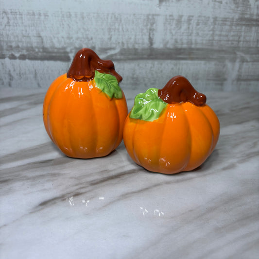 Pumpkin Salt & Pepper Shaker Set