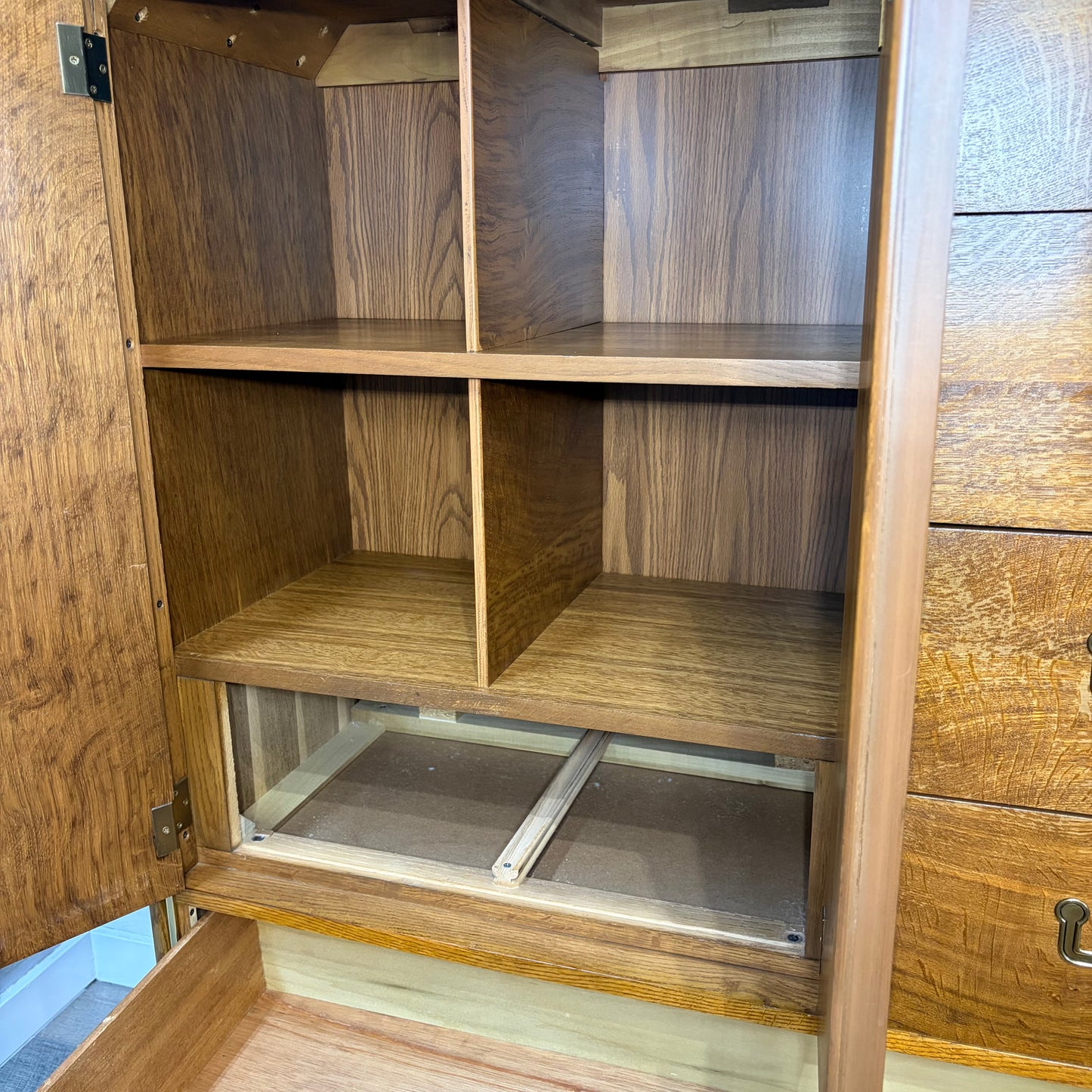 Dixie 2pc Dresser Set