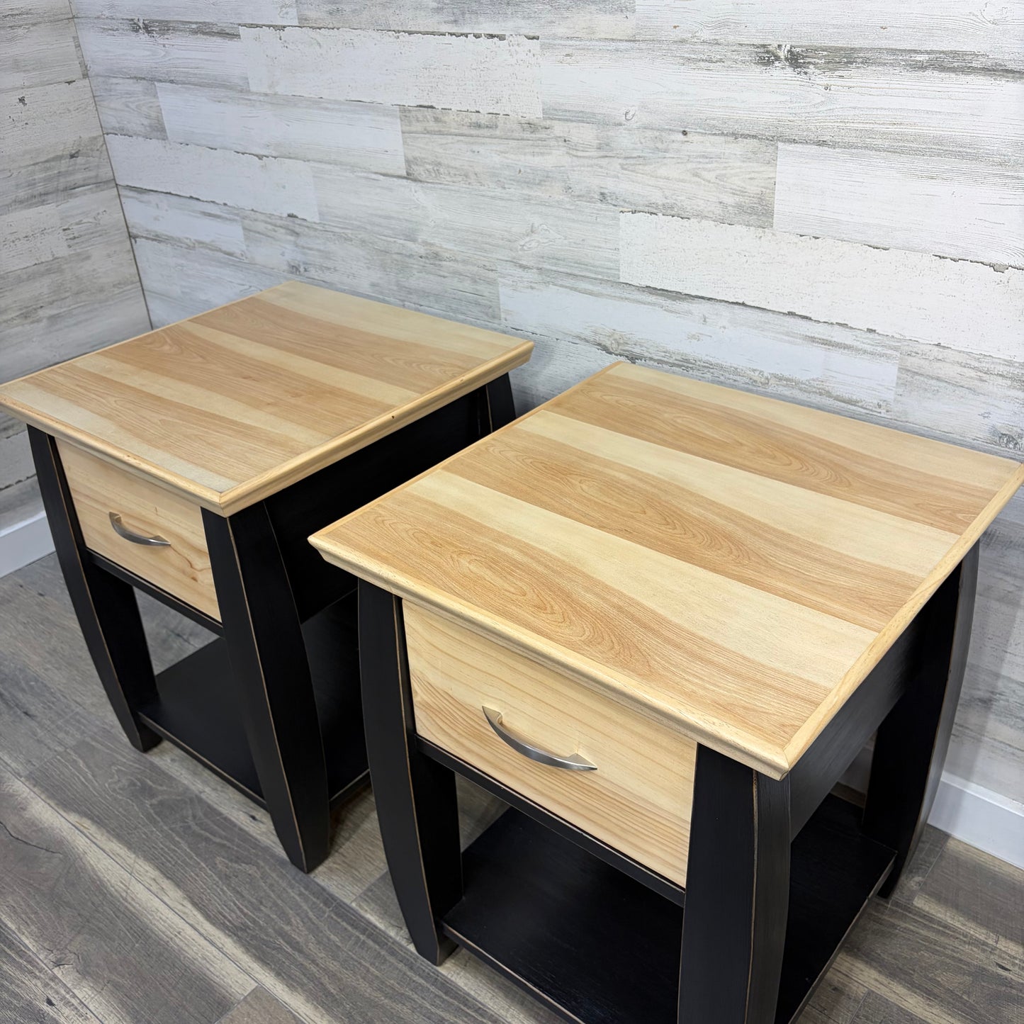 Set Of 2 Black End Tables / Nightstands