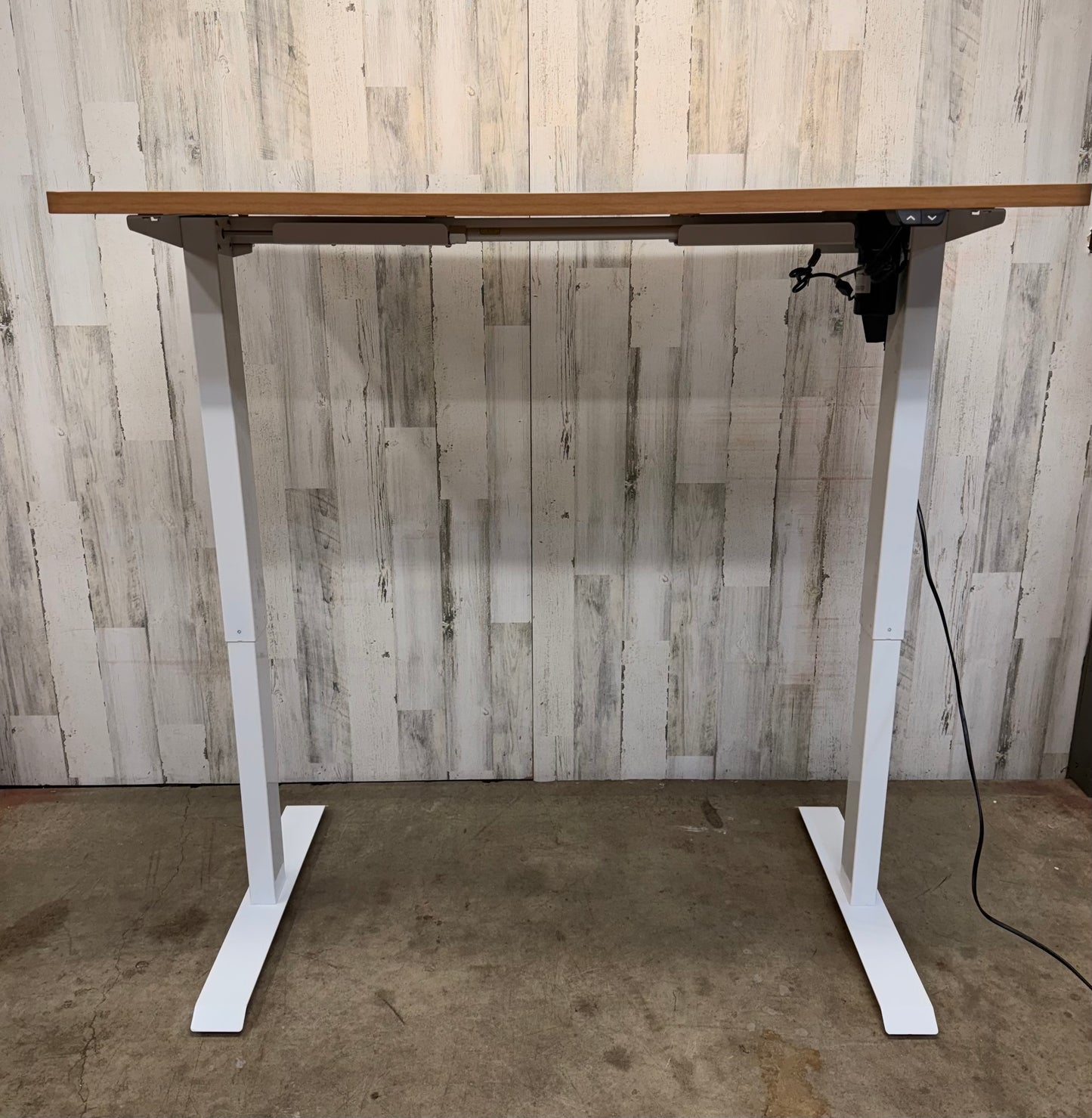 Adjustable Height Standing/ Sit Desk