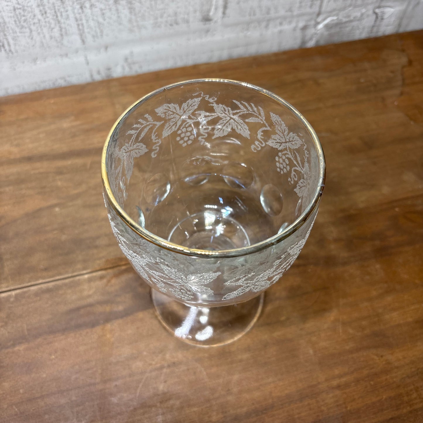 Vintage Bartlett Collins Etched Grapes Thumbprint Goblet Wine Glass
