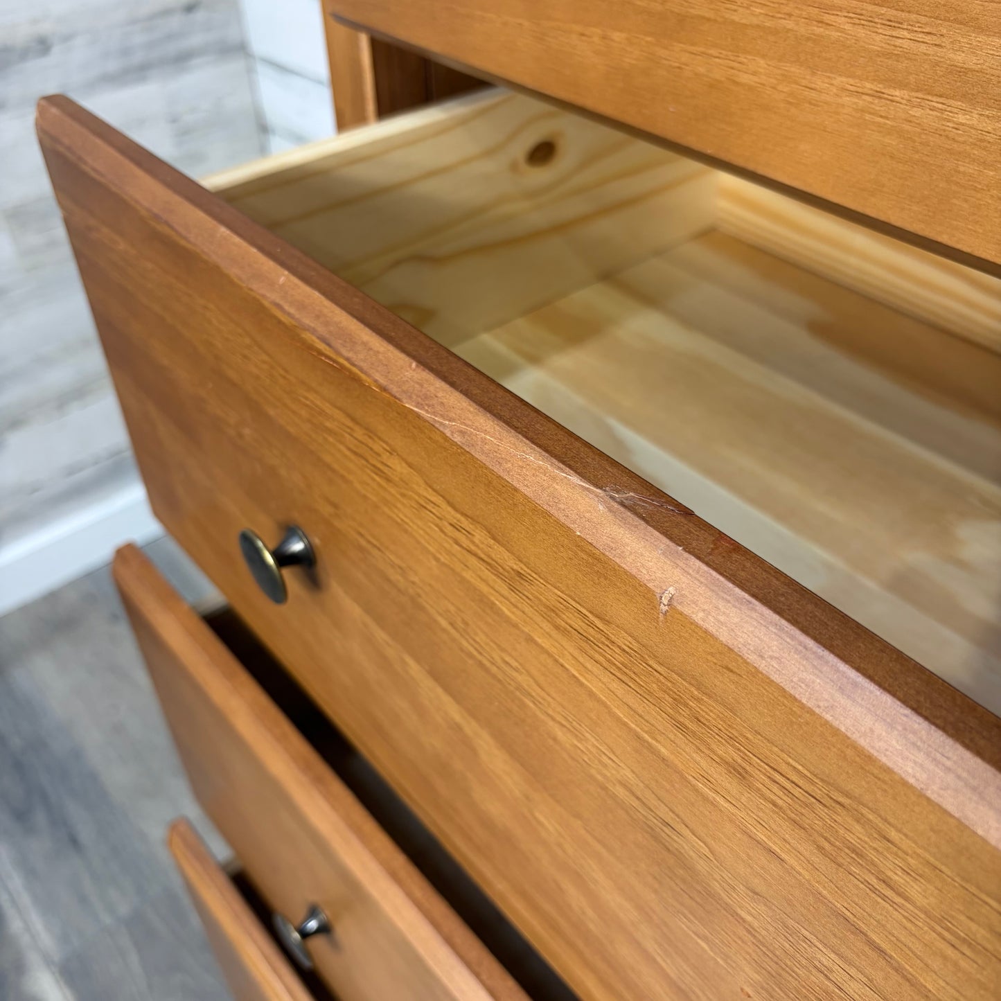5 Drawer Tall Dresser