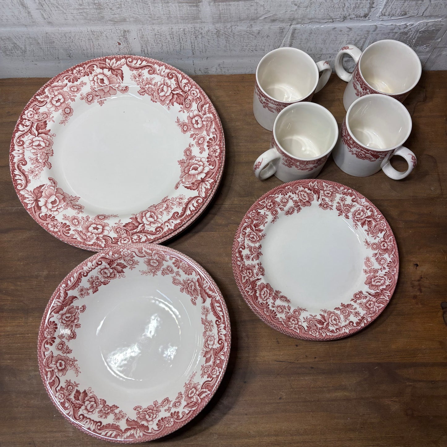 Spode Delamere Cranberry Dish Set Of 16
